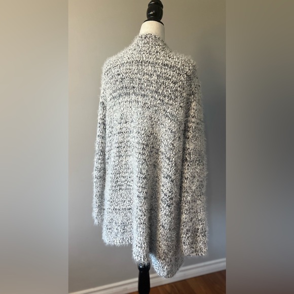 Womans’s Extra Cozy Sweater w/ Pockets/ open Front! - Picture 8 of 13